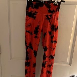 NEW LULULEMON LEGGINGS